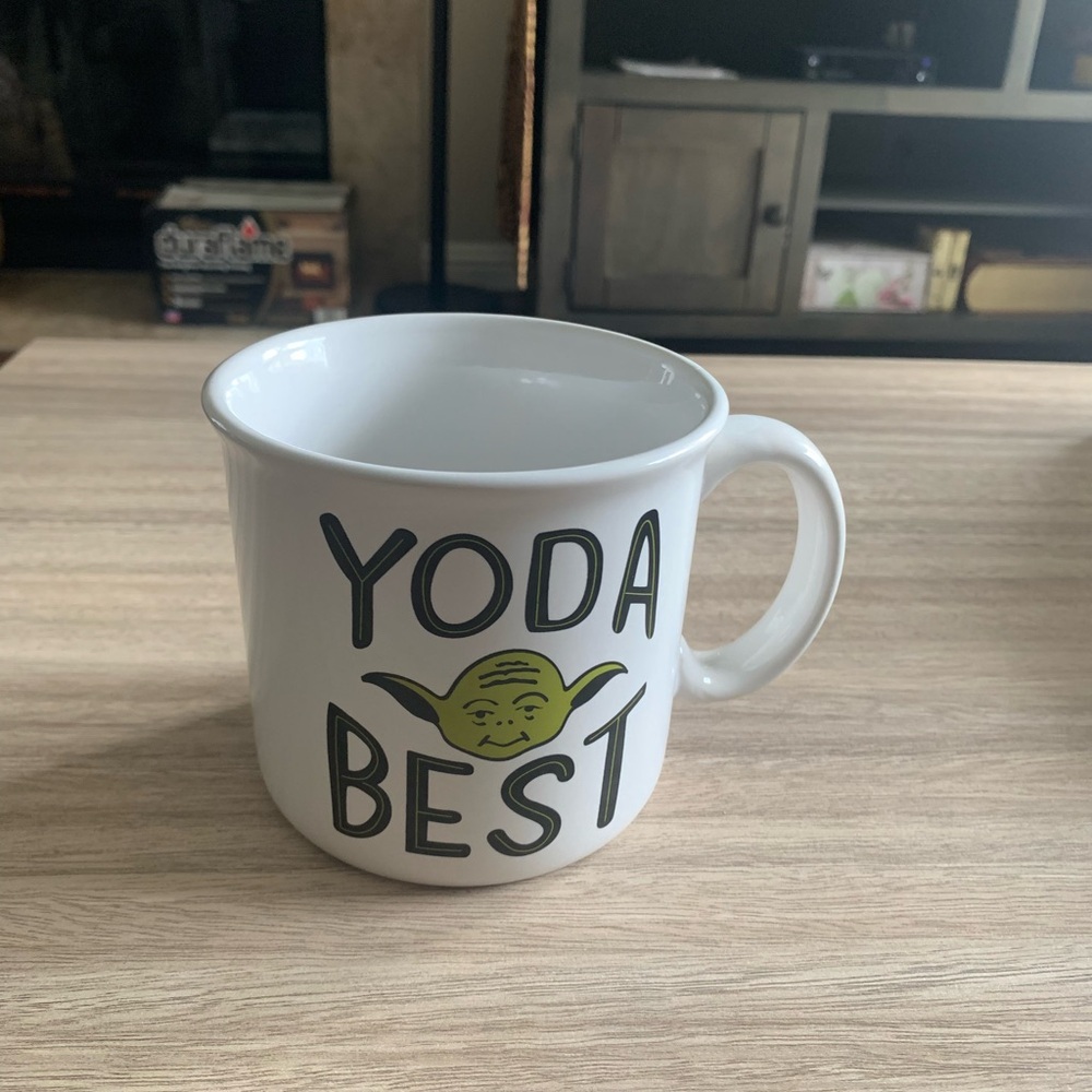 Star Wars Yoda Best Coffee Tea Mug White Collectible 18 Oz - Picture 2 of 6